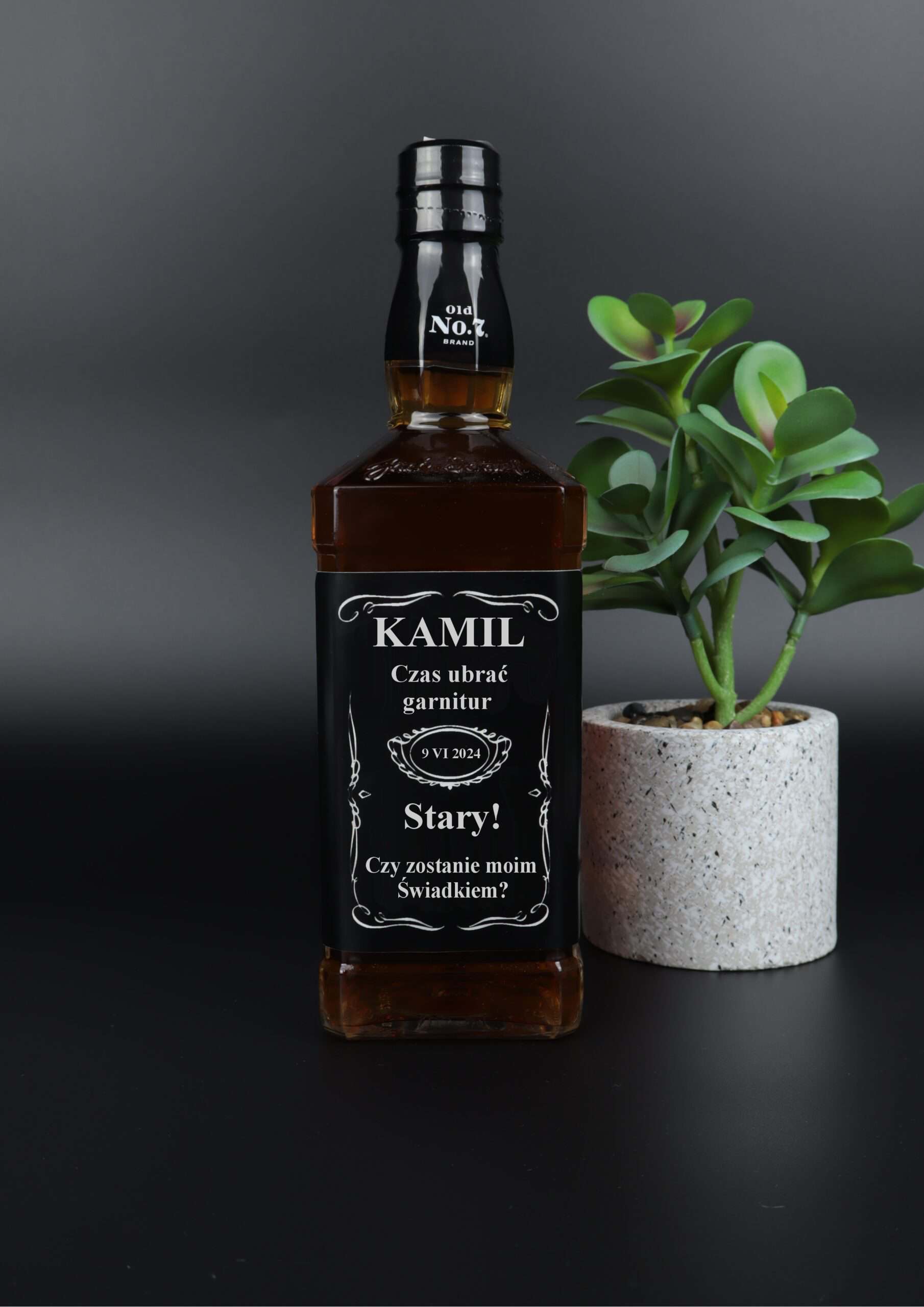 Personalizowana etykieta z zaproszeniem dla świadka