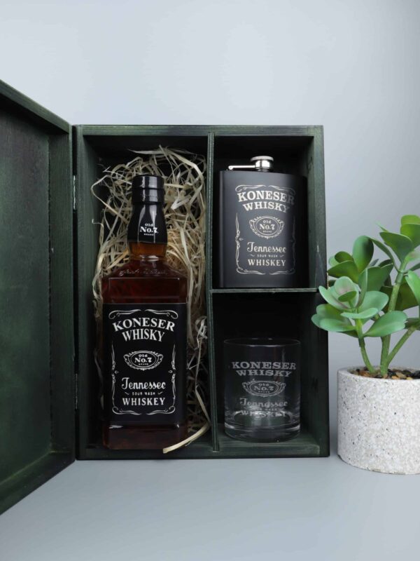 Skrzynka na whisky i szklanki