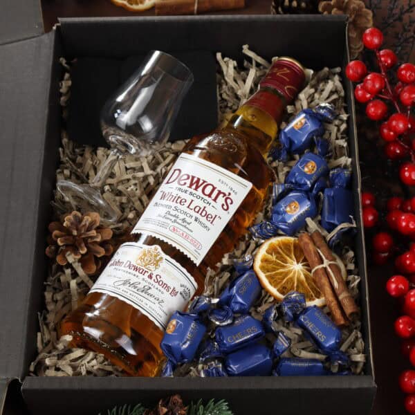 Elegancki zestaw prezentowy z Dewars