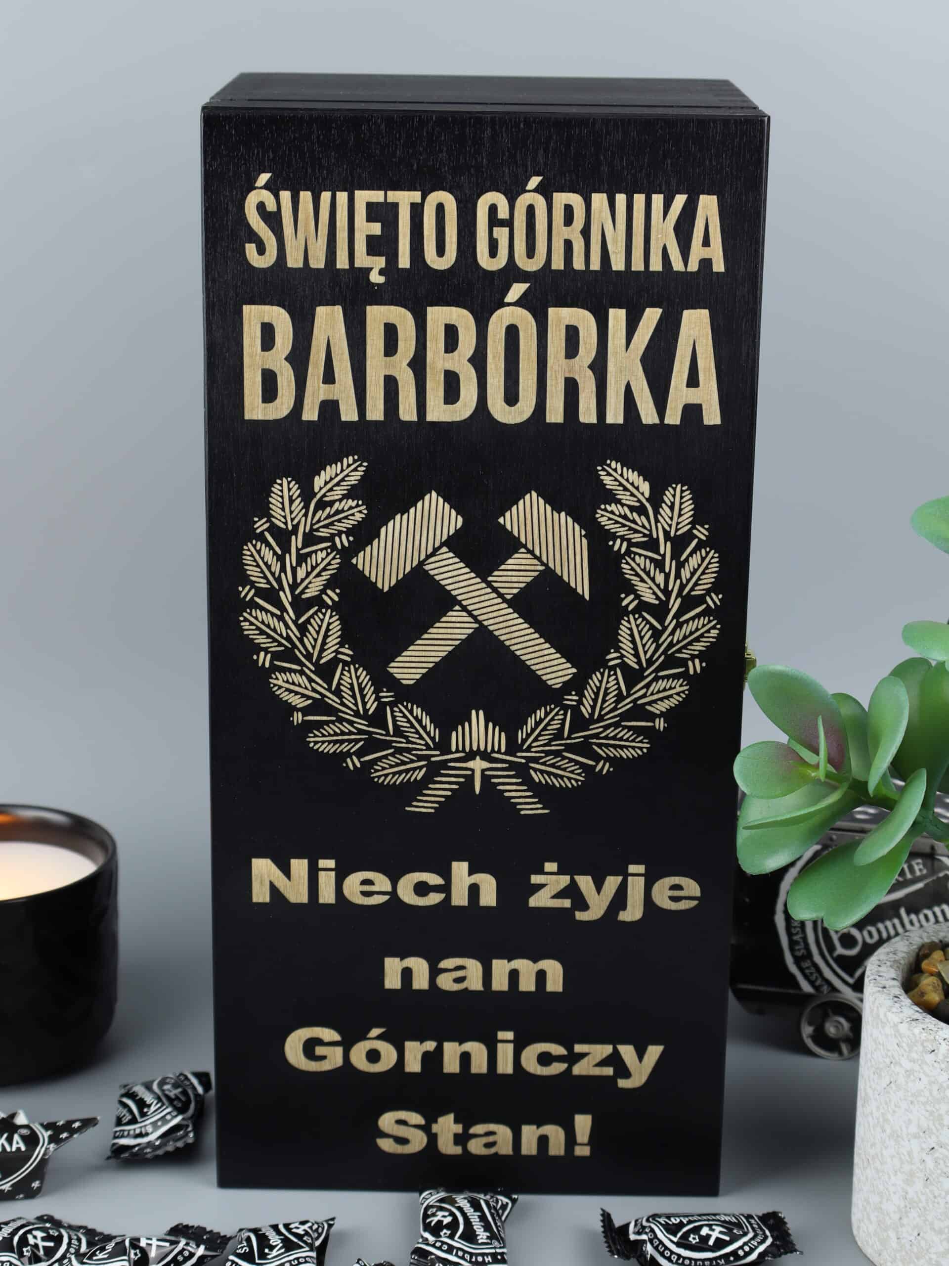 Skrzynka z grawerem na barbórkę