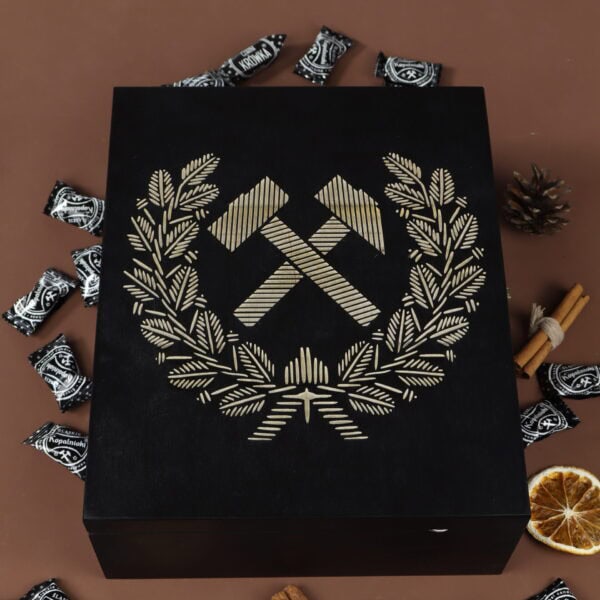 Skrzynka z grawerem na prezent dla Górnika