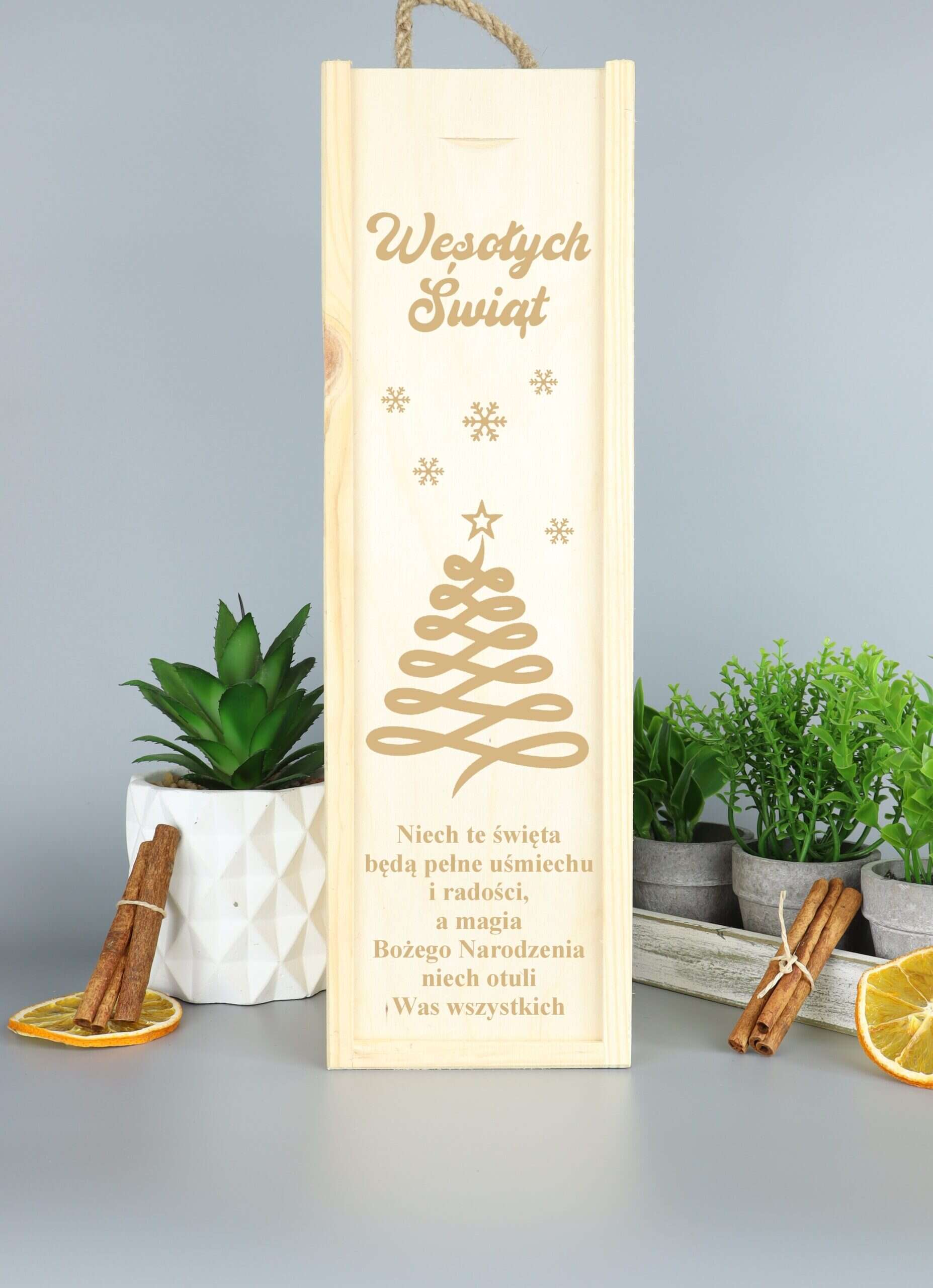 Personalizowana skrzynka na święta dla niej