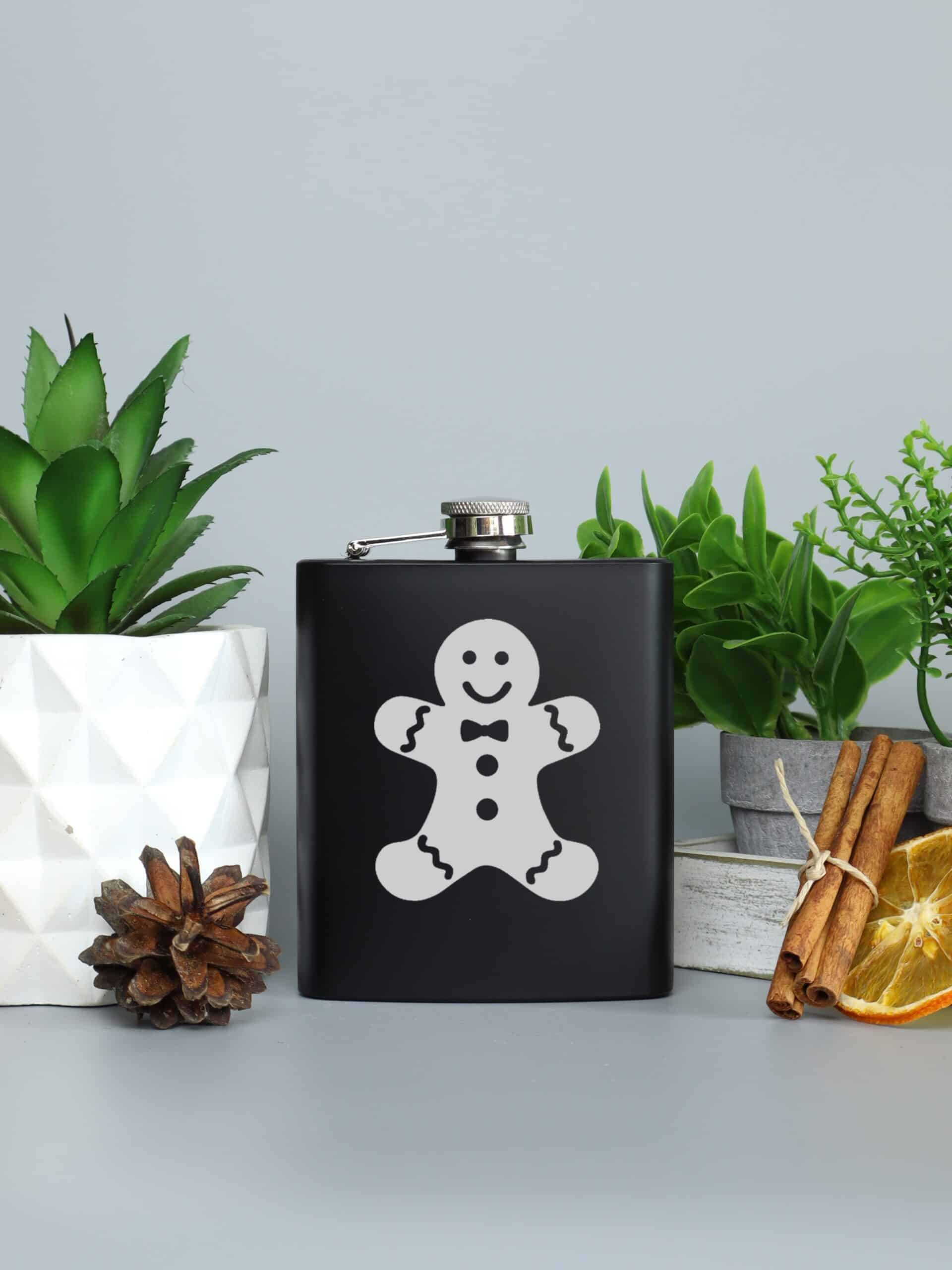 Piersiówka z grawerem na święta