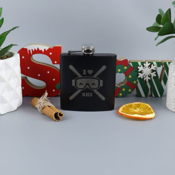 Piersiówka narty z grawerem