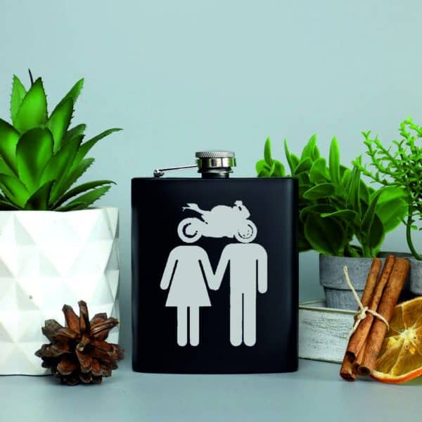 Piersiówka dla pary z motorem