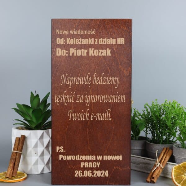 Skrzynka na whisky dla pracownika