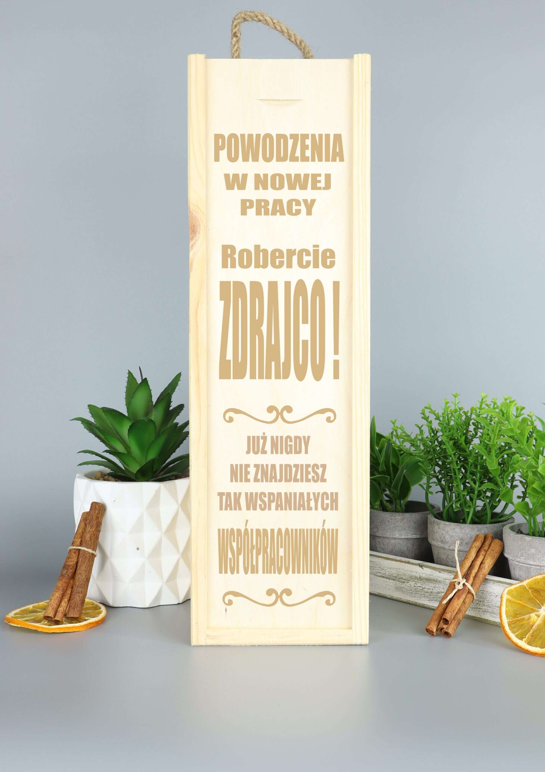 Skrzynka na wino dla pracownika