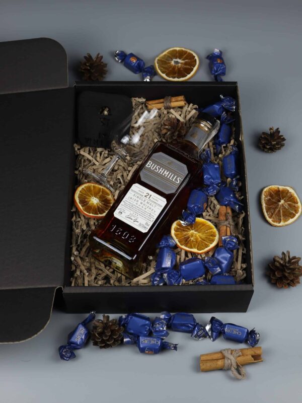 Elegancki zestaw z Bushmills 21 dla niego