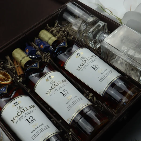 macallan trzy whisky drewniana skrzynka