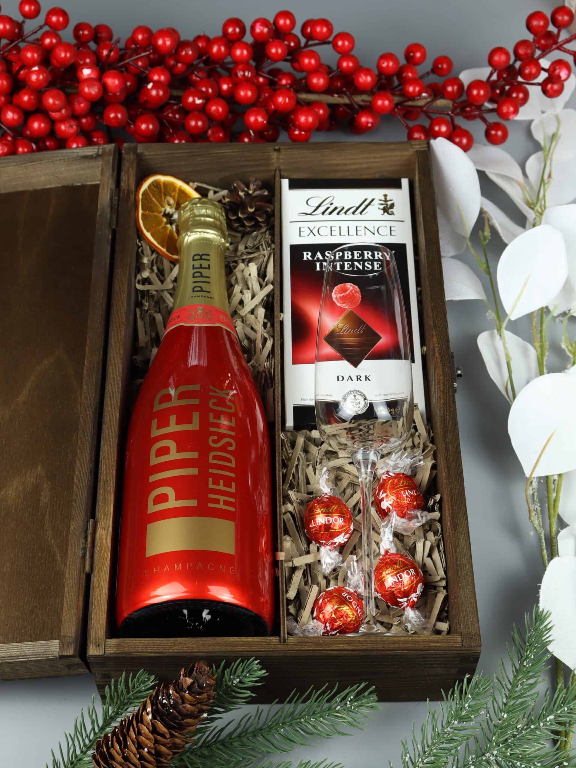 slubny zestaw prezentowy z miodem i czekoladkami