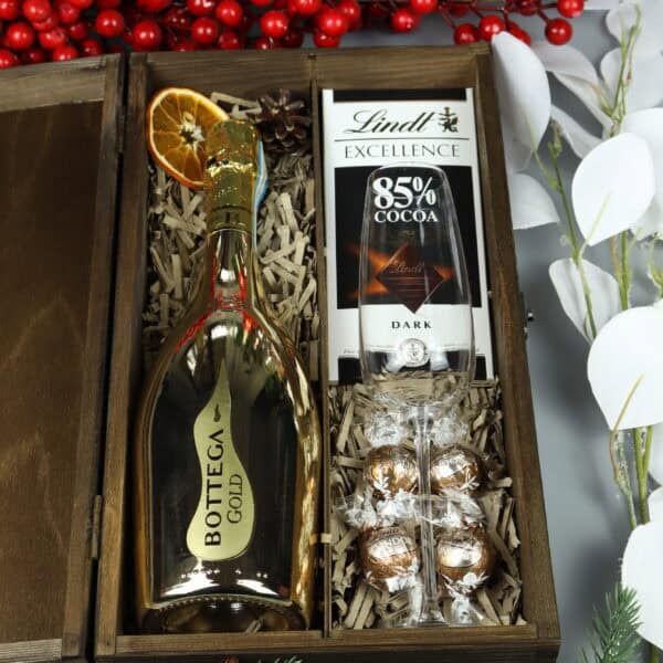 zestaw z winem i grawerem na slub