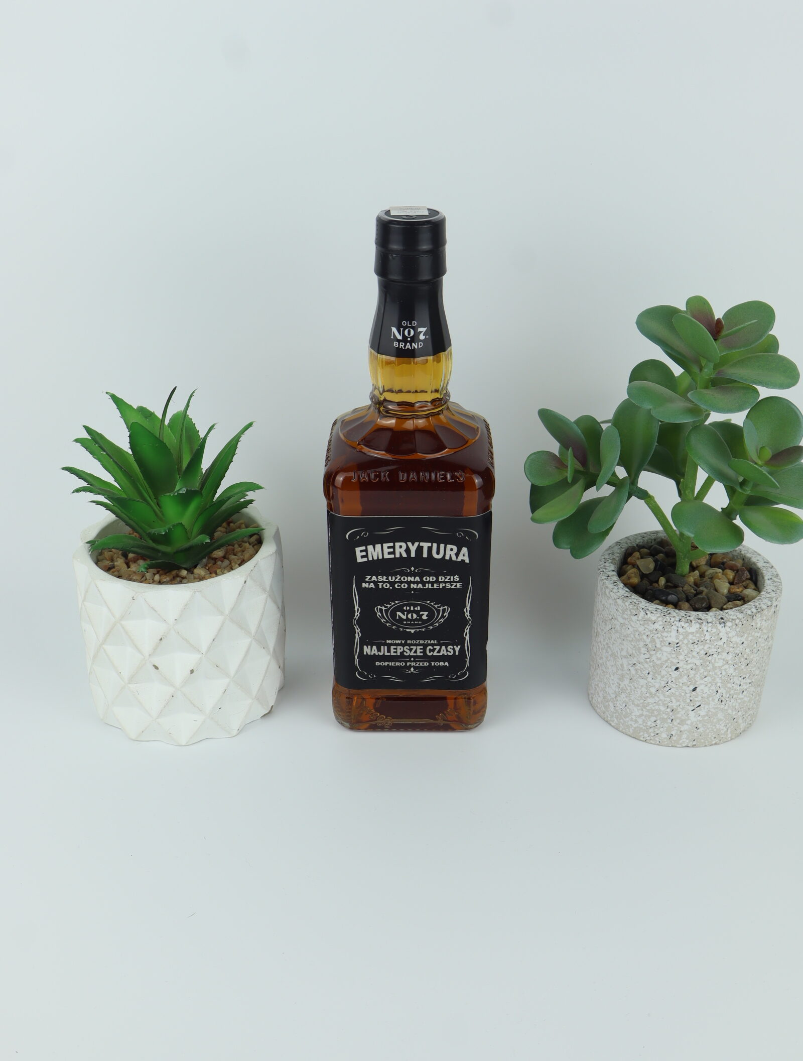 prezent na emeryture whiskey jack