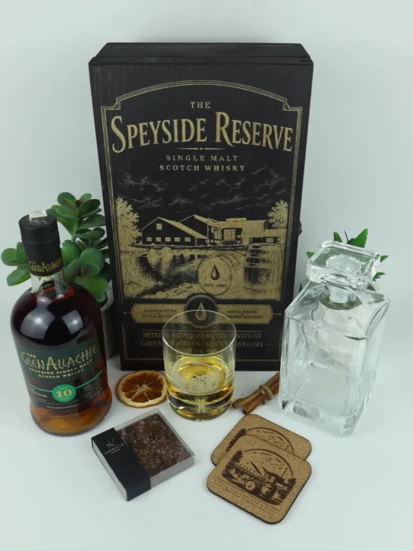Zestaw prezentowy GlenAllachie z whisky, karafką i skrzynką z grawerem
