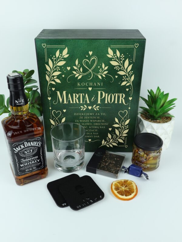Prezent dla rodzicow chrzestnych jack daniels w zielonej skrzynce z grawerem