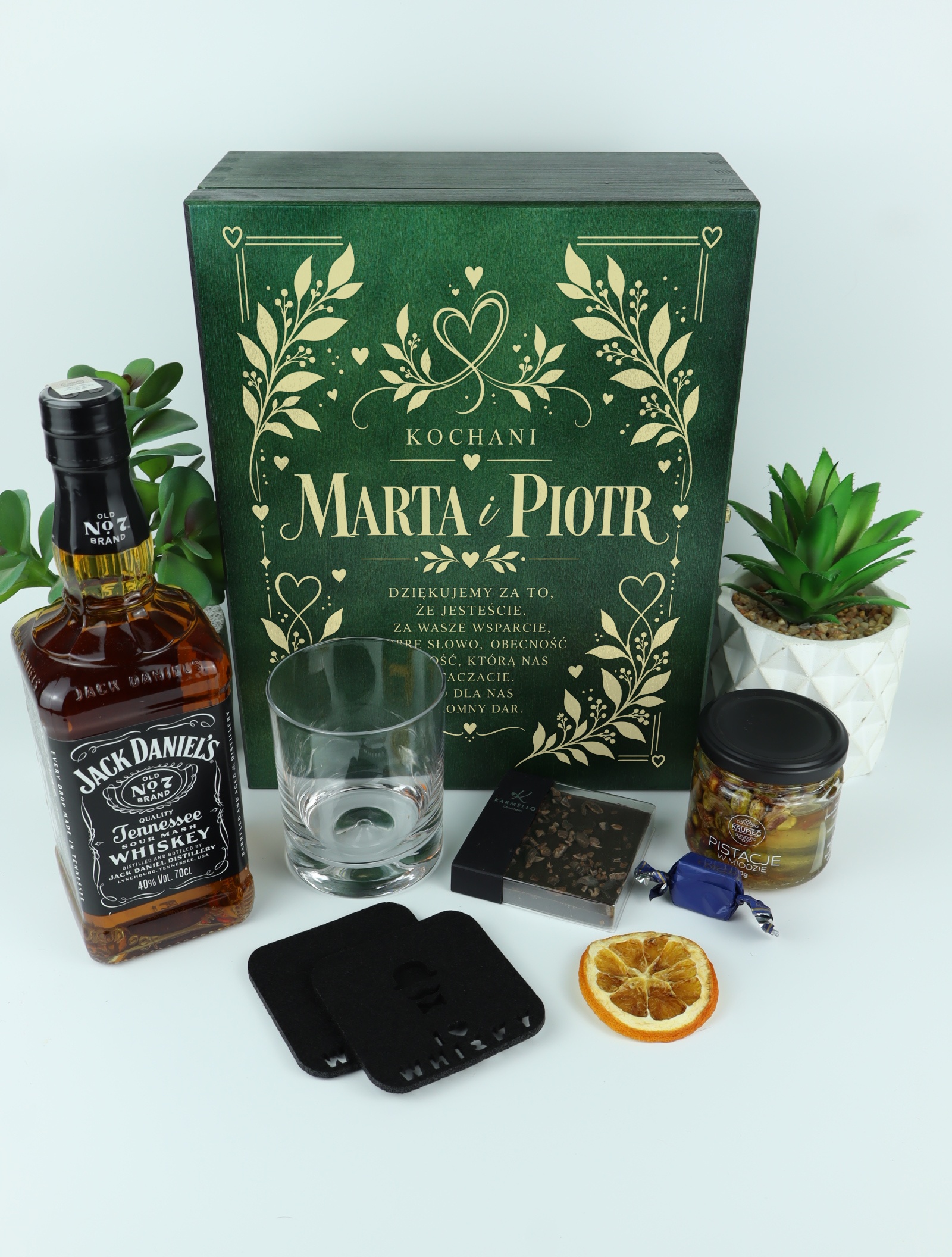 Prezent dla rodzicow chrzestnych jack daniels w zielonej skrzynce z grawerem