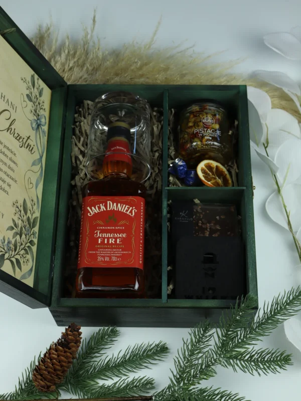 Prezent dla rodziców chrzestnych Jack Daniels w drewnianej skrzynce z grawerem